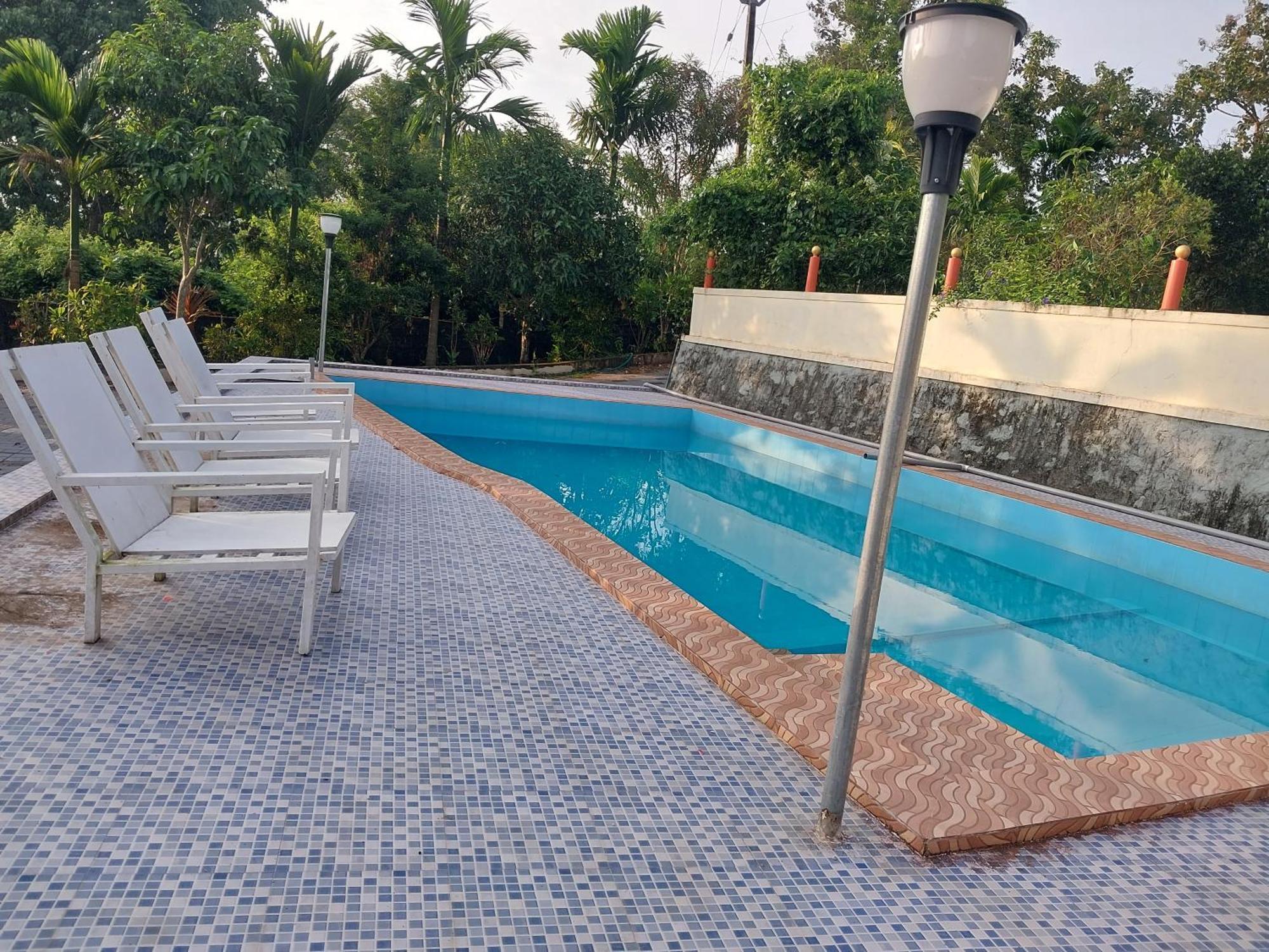 Stayberries River Rock Villa Athirapilly Kizhake Chālakudi Exterior foto
