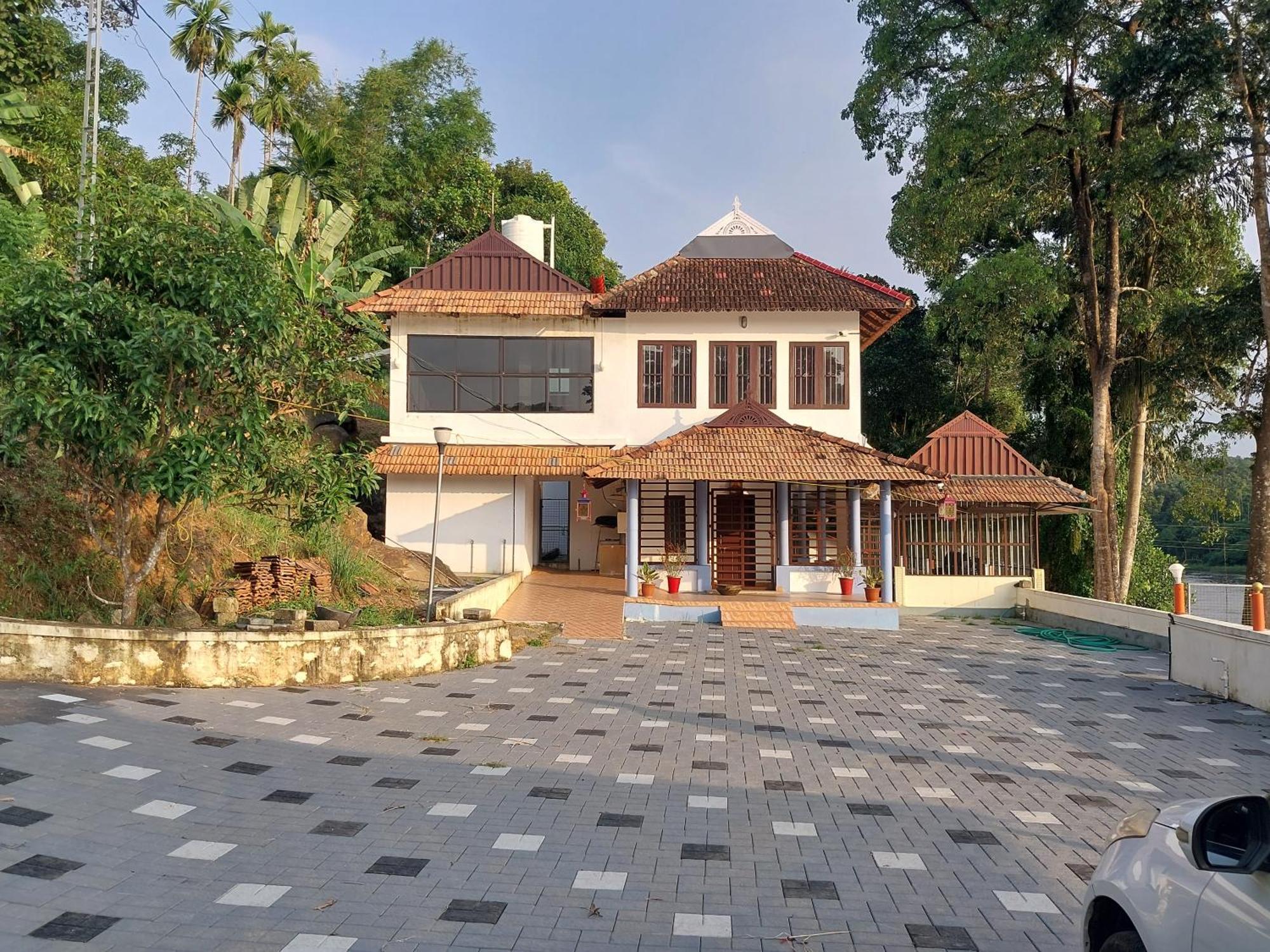 Stayberries River Rock Villa Athirapilly Kizhake Chālakudi Exterior foto